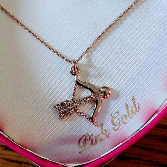 JUICY COUTURE Rosegold and Crystal Cupid's Bow and Arrow Necklace ENCHANTED! - Picture 2 of 8